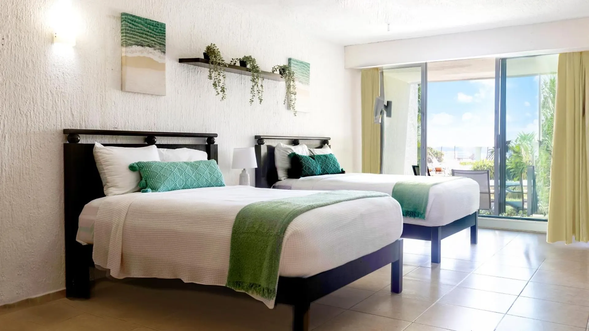 Apartment Garden Level With Partial Ocean View Hotel Zone Cancun Mexico